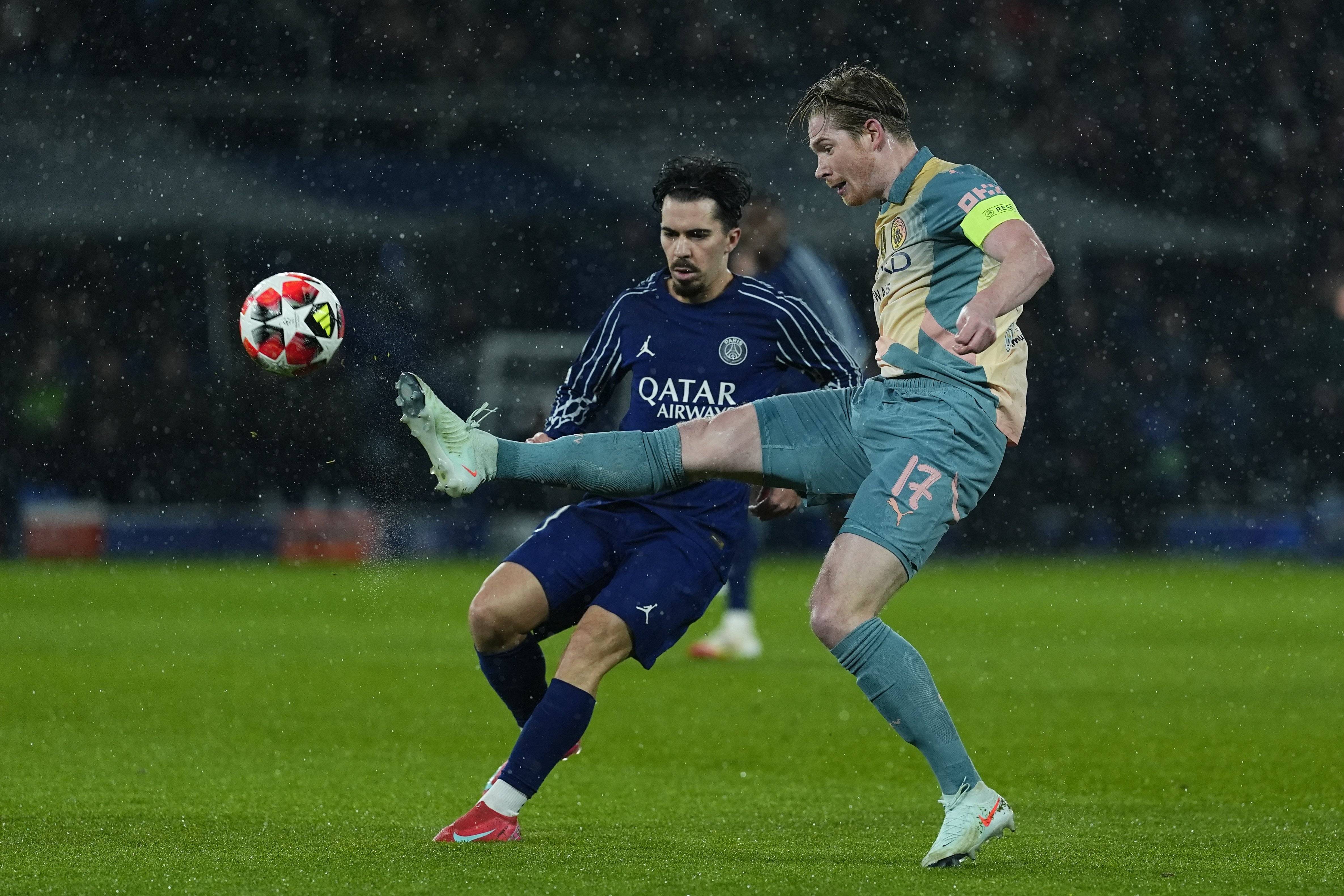 包含欧冠赛程吃紧，巴黎圣日耳曼赛前队长鼓劲，话题不断，训练强度明显提升的词条-LOL世界赛